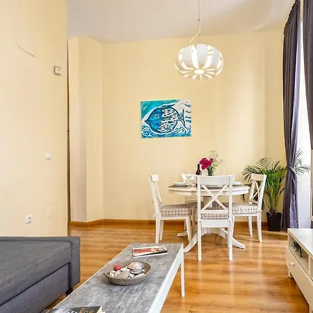 -malagasunapts- Historic Heart Of Aa Wifi Apartament